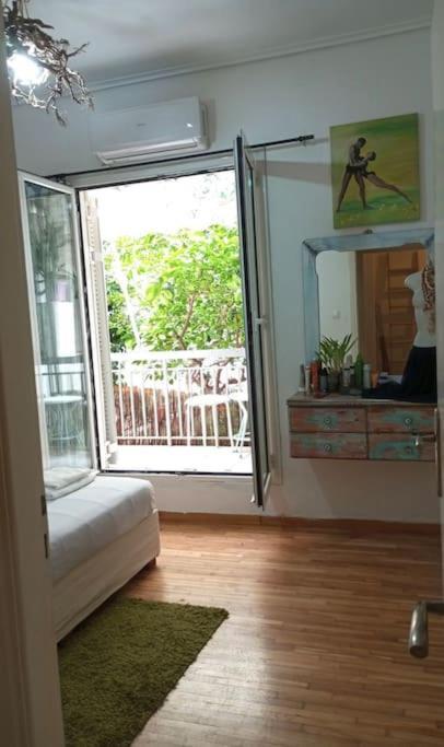 Kyriaki 'S Artistic Apartment Next Metro Agios Ioannis Athens Ngoại thất bức ảnh